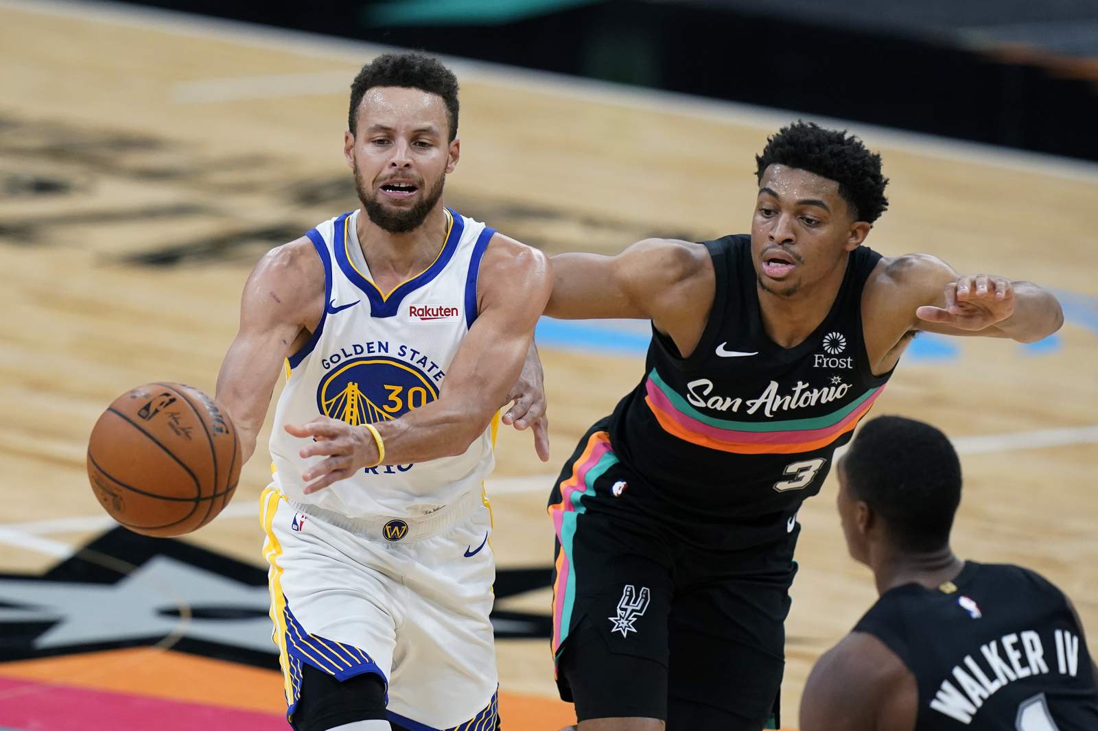 NBA: Οι επιδόσεις του Curry, θυμίζουν…Jordan (pic)
